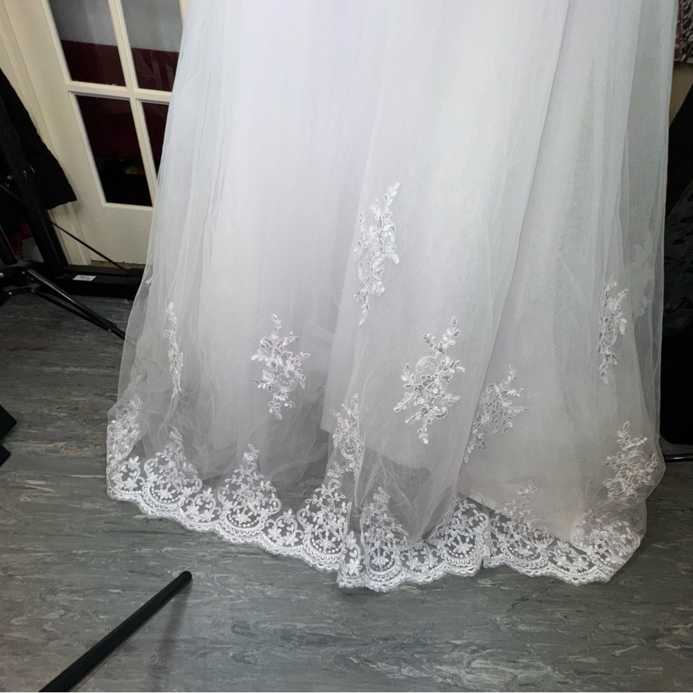 A-Line Long Sleeves Lace Tulle Court Train Wedding Dress - Picture 12 of 17